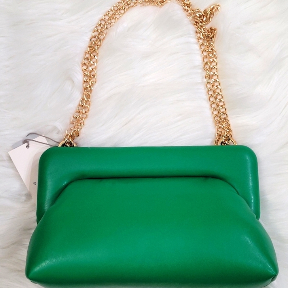 NWT Kelly Green Crossbody Purse